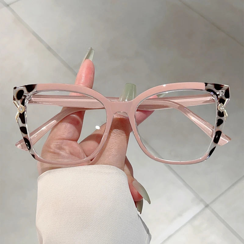 Lola Glasses