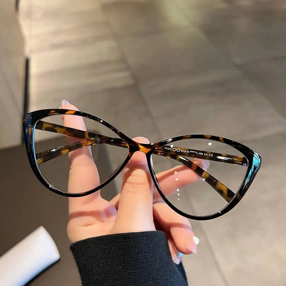 Holly Glasses