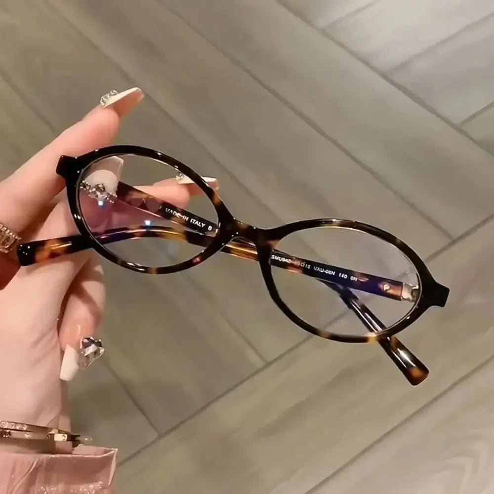 Holly Glasses