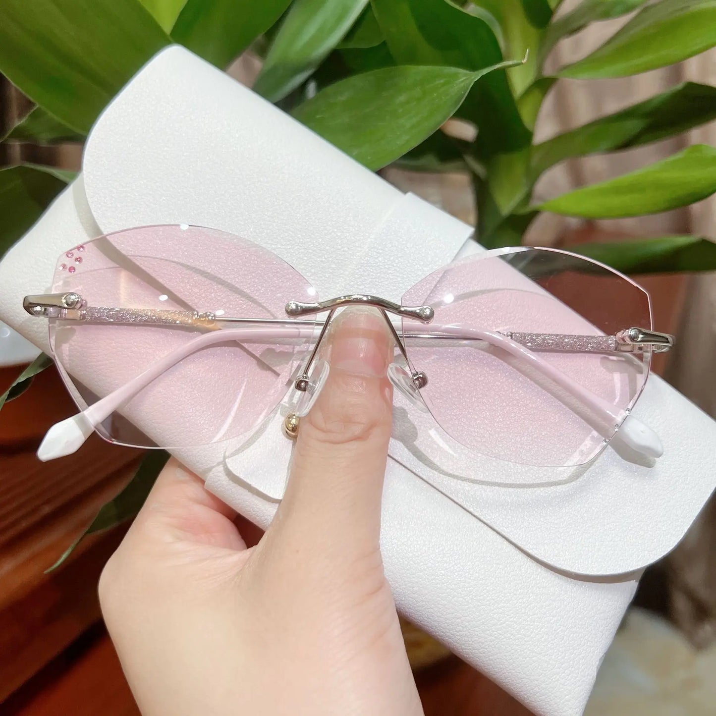 Queenie Glasses