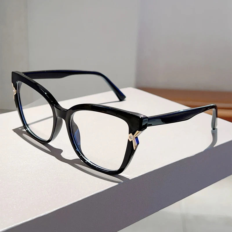 Lola Glasses